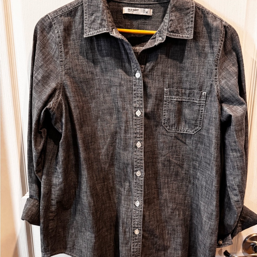 Old Navy Gray Button Down Shirt with Adjustable Sleeves